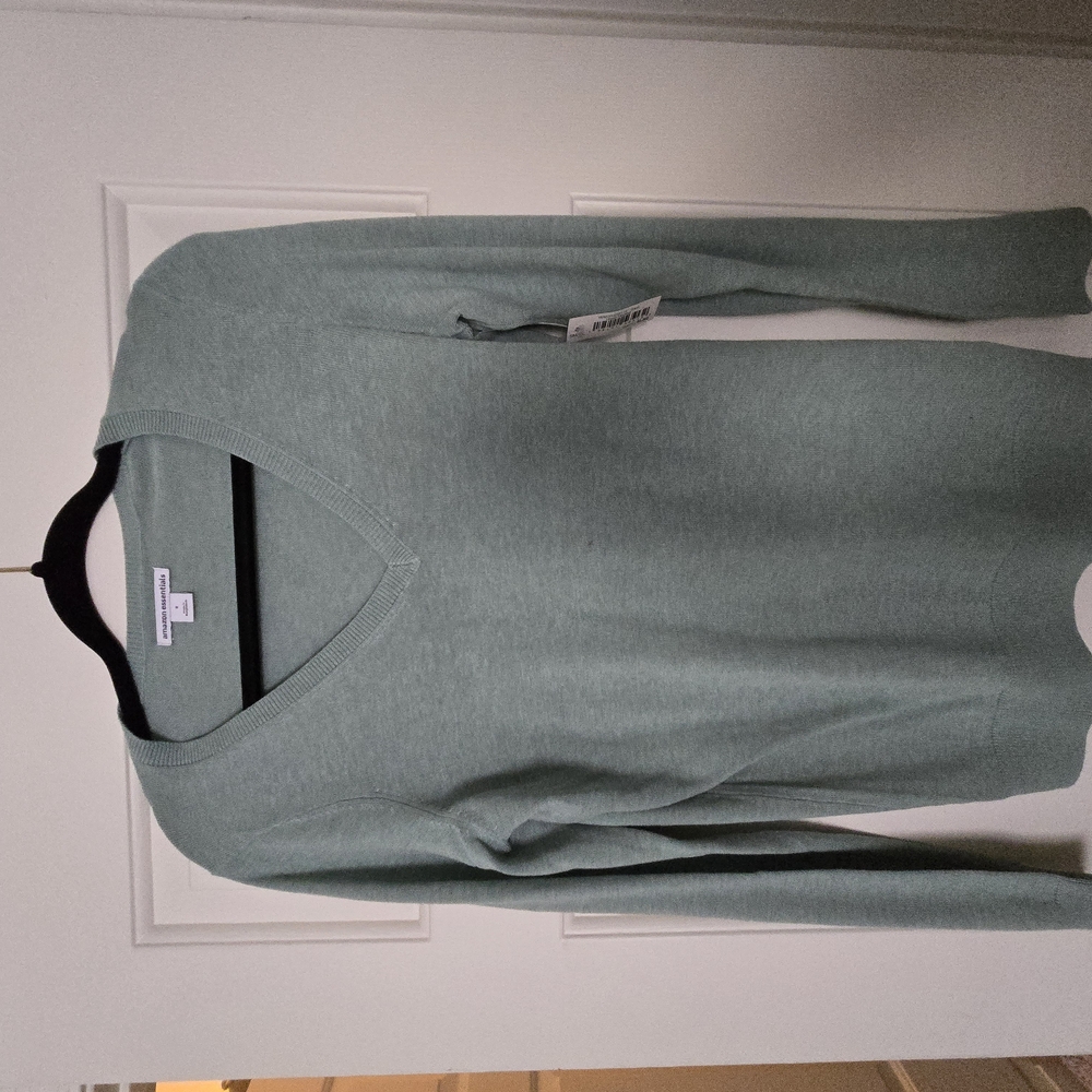 Women's Green V-Neck Sweater